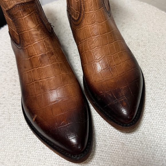 FRYE Billy Ankle Bootie Cognac Brown Croc Leather Size 7.5 - Picture 3 of 8